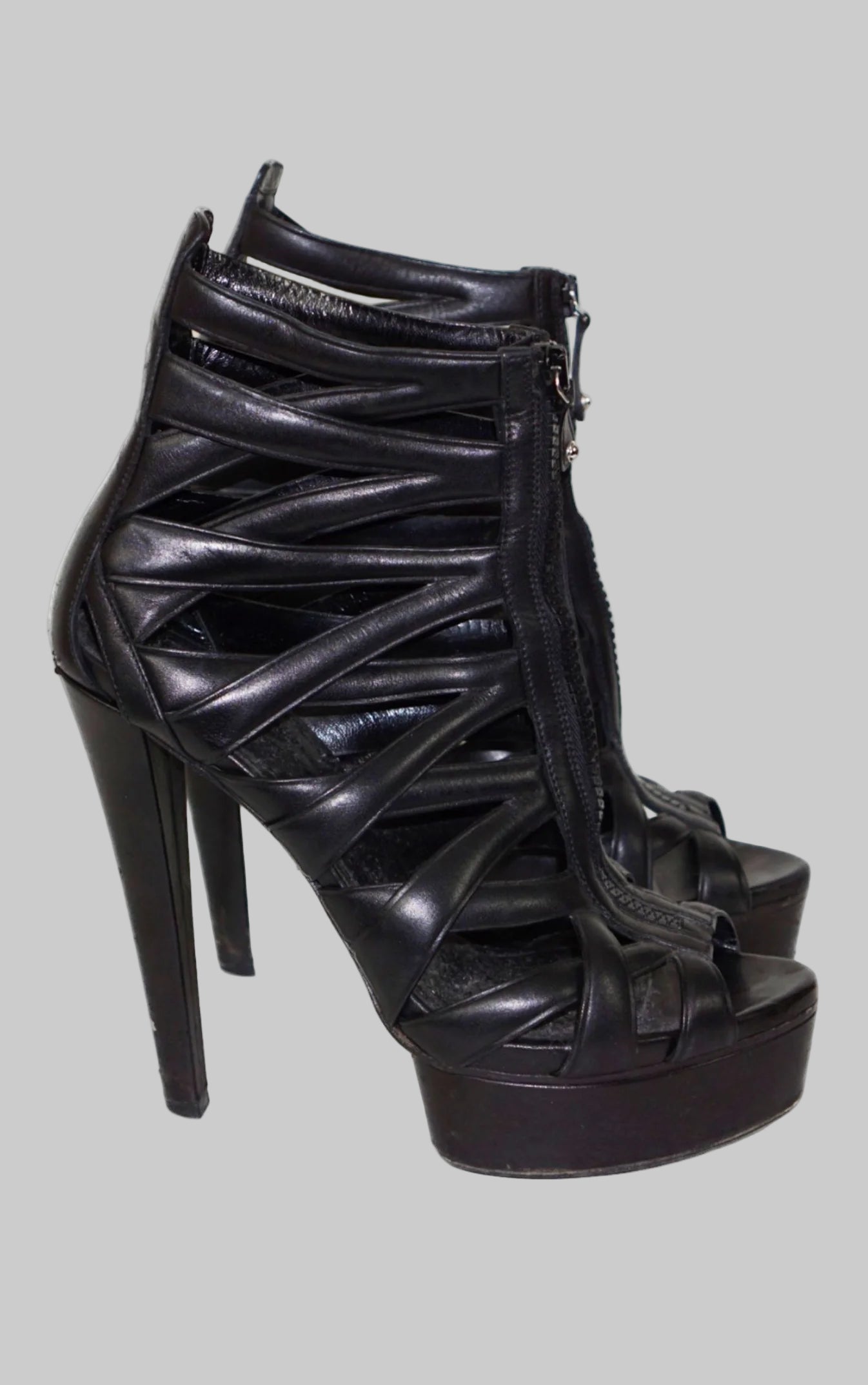 Loved By Lea: Gucci Black “Venus” Zip Pump — EU 39 / US 9 (Very Rare)