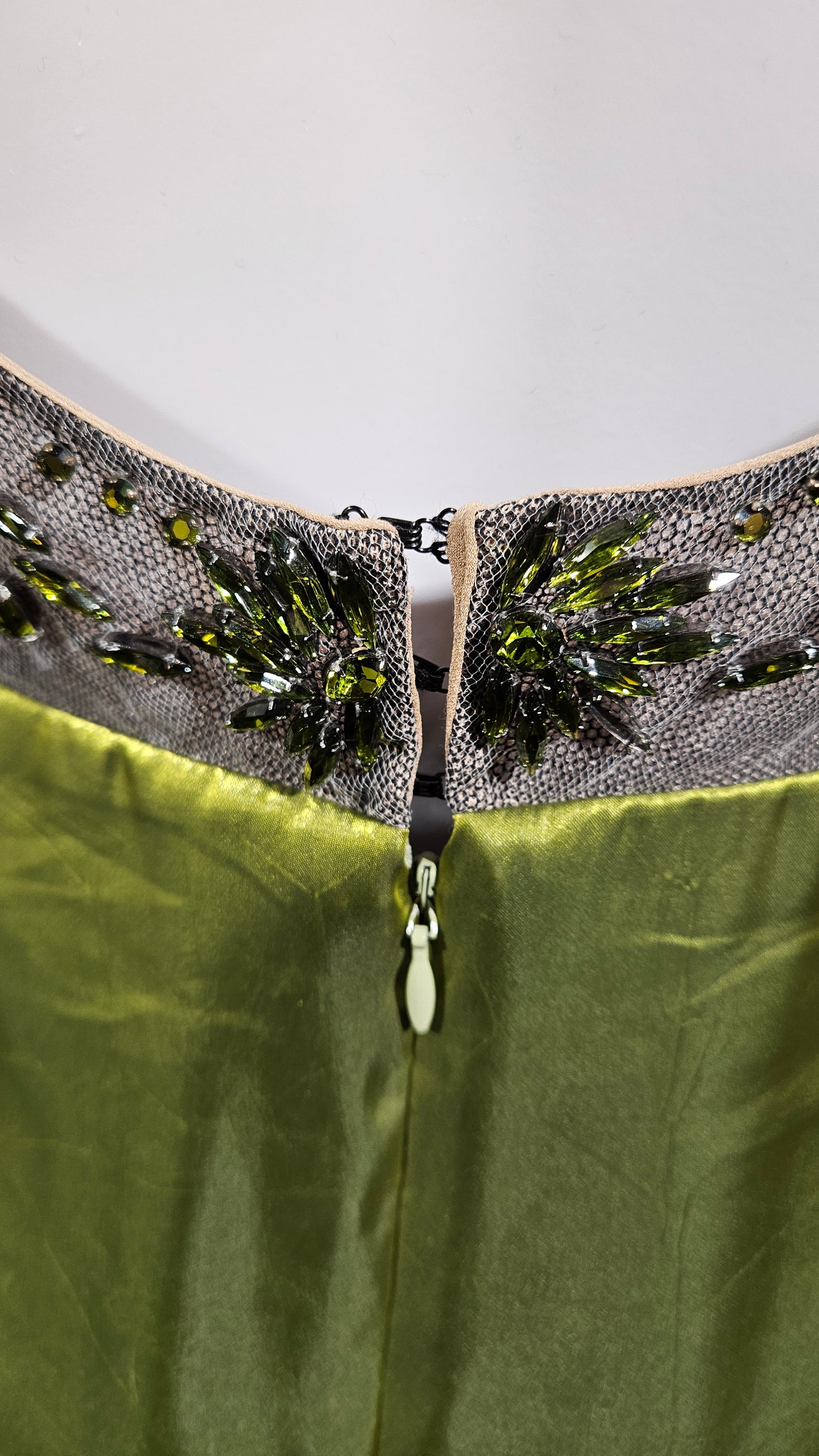 Loved By Lea: Badgley Mischka Green & Black Beaded Dress — Size 6 (US)