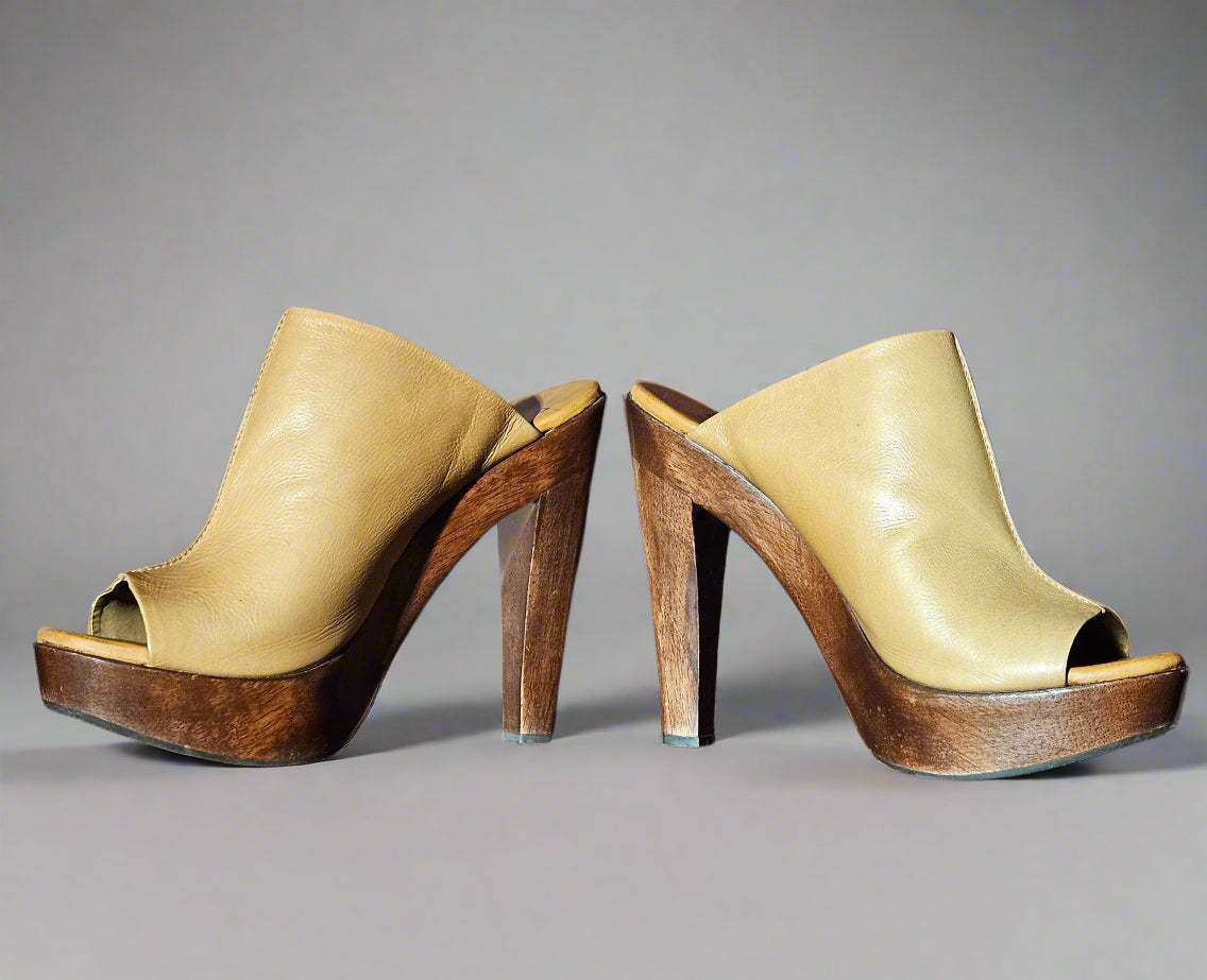 Loved By Lea: Diane Von Furstenberg Faye Mule Sandal