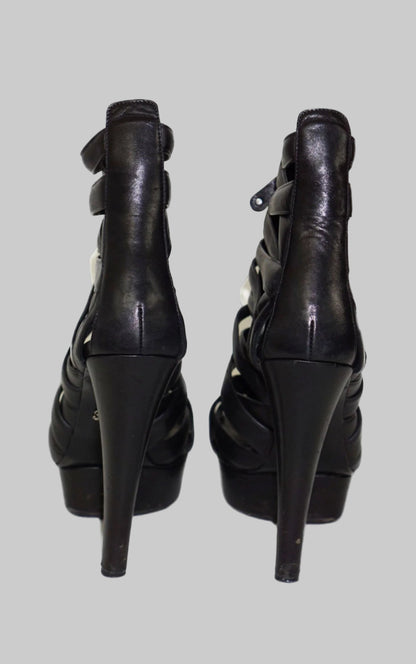 Loved By Lea: Gucci Black “Venus” Zip Pump — EU 39 / US 9 (Very Rare)