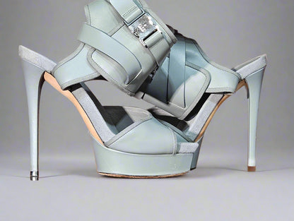 Loved By Lea: Gucci Grey Leather Gail Platform Sandals – Size 8.5/38.5 with Box