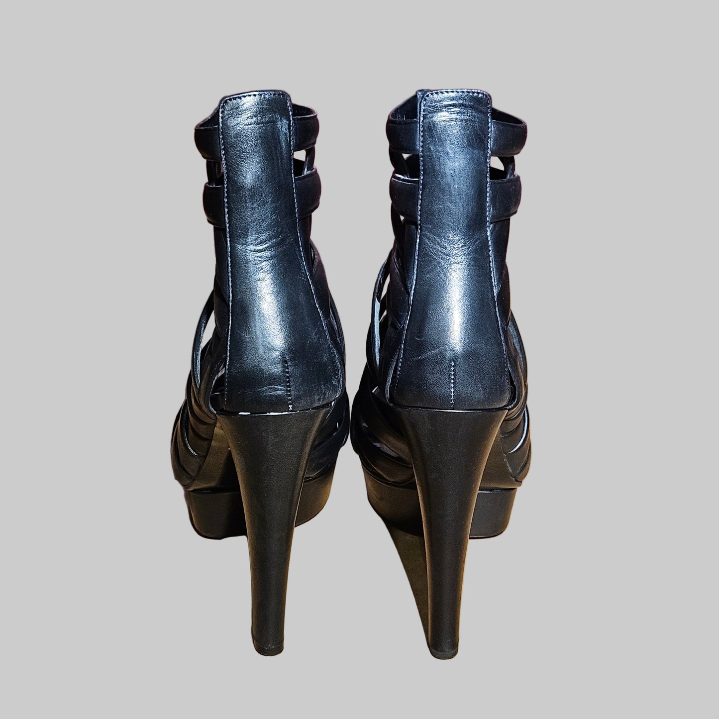 Loved By Lea: Gucci Black “Venus” Zip Pump — EU 39 / US 9 (Very Rare)